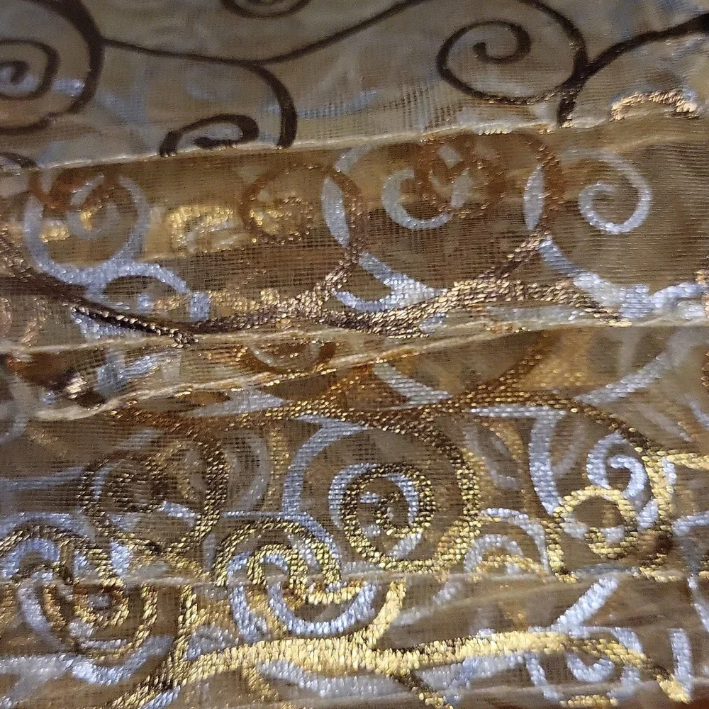 90 Gold Organza Gift Bags with Gold Swirl Design And Gold Tie.   New. Resellers